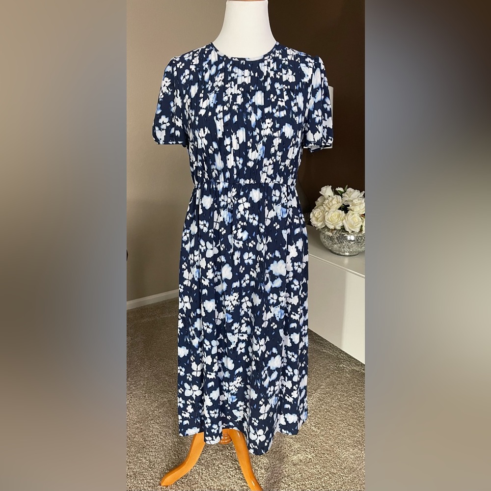 Women's dress